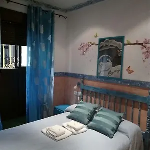 Giraldilla Guest house