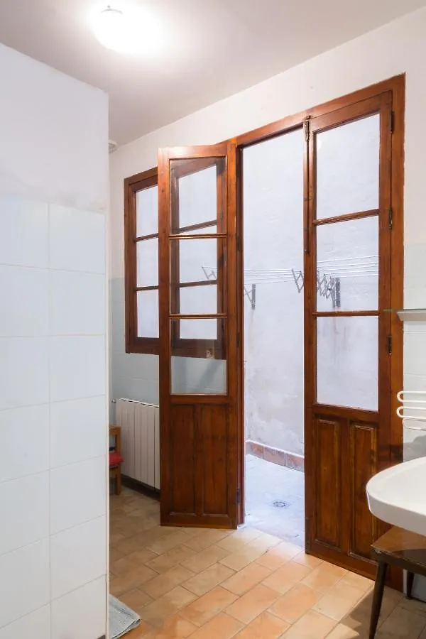 Guest house Habitacion Privada En La Alameda 5 Seville Spain